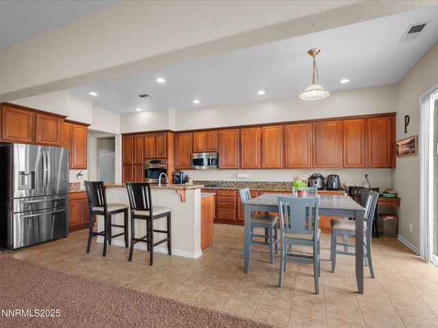 8720 Spearhead Way, Reno, NV 89506