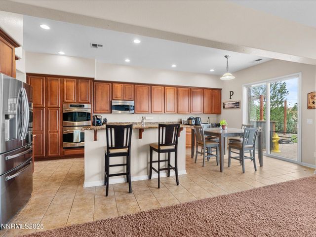 8720 Spearhead Way, Reno, NV 89506