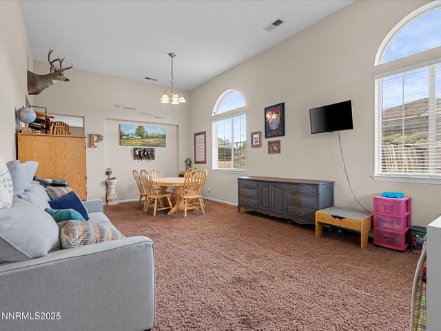 8720 Spearhead Way, Reno, NV 89506