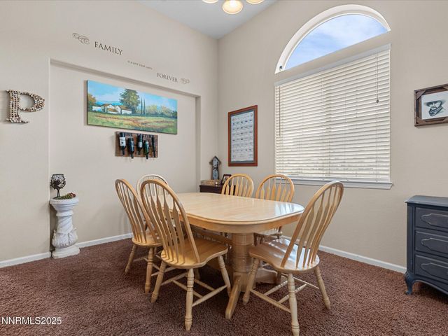 8720 Spearhead Way, Reno, NV 89506