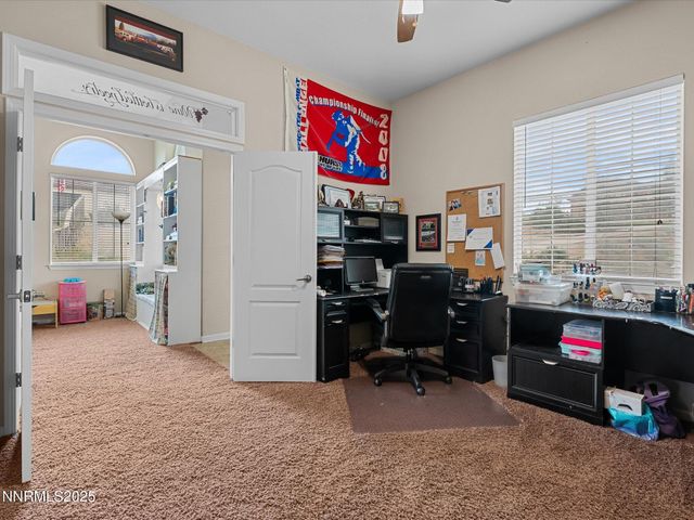8720 Spearhead Way, Reno, NV 89506