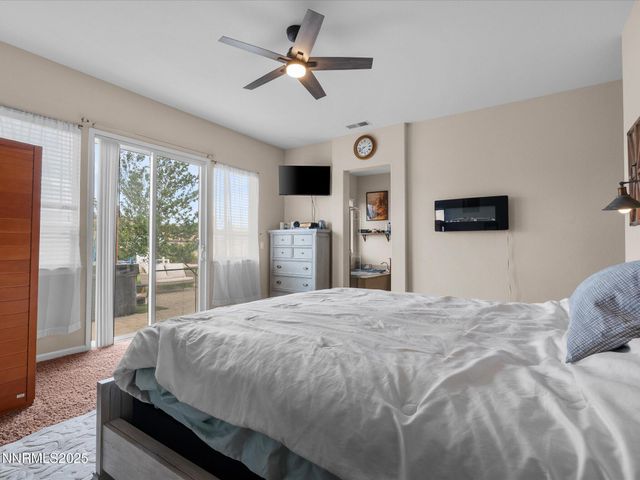 8720 Spearhead Way, Reno, NV 89506