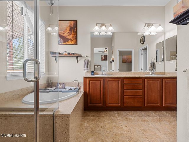 8720 Spearhead Way, Reno, NV 89506