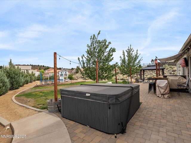8720 Spearhead Way, Reno, NV 89506