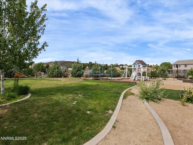 8720 Spearhead Way, Reno, NV 89506