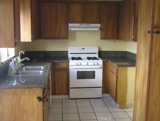 8800 Burnet Avenue 3, North Hills, CA 91343