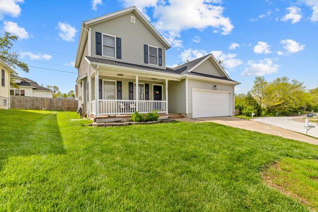 702 East St Charles Street, Ozark, MO 65721