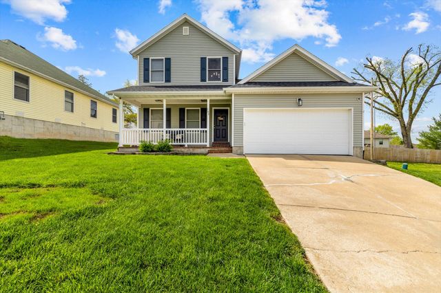 702 East St Charles Street, Ozark, MO 65721