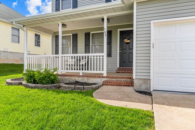 702 East St Charles Street, Ozark, MO 65721