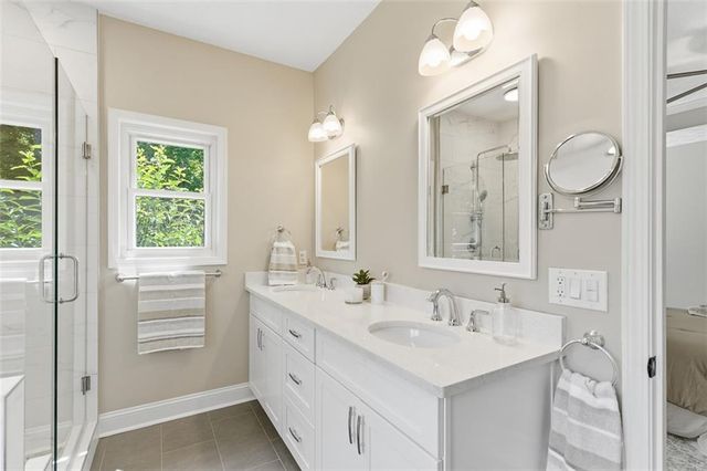 225 Blue Heron Lane, Alpharetta, GA 30009