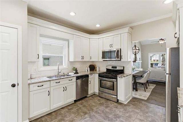225 Blue Heron Lane, Alpharetta, GA 30009