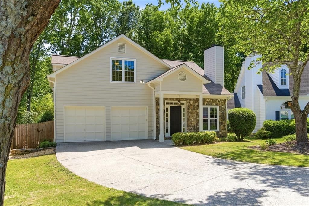 225 Blue Heron Lane, Alpharetta, GA 30009