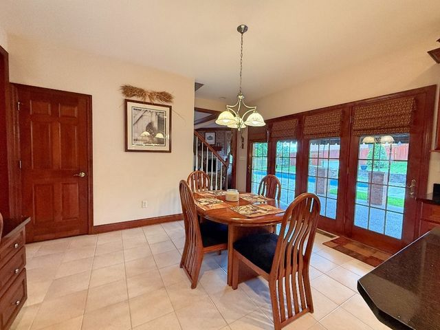 300 Pine Valley Dr, South Fayette, PA 15017
