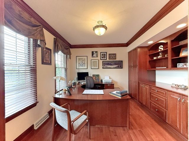 300 Pine Valley Dr, South Fayette, PA 15017
