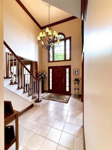 300 Pine Valley Dr, South Fayette, PA 15017