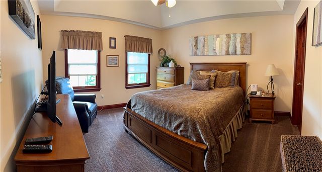 300 Pine Valley Dr, South Fayette, PA 15017