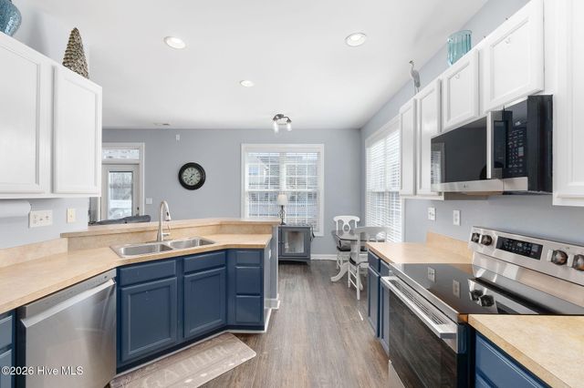 1106 Woods Court, Morehead City, NC 28557