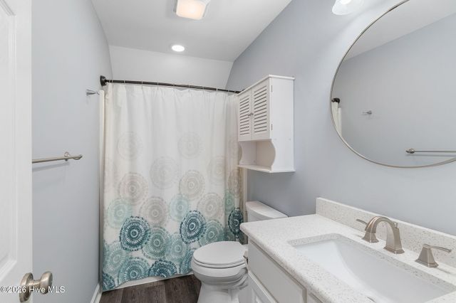 1106 Woods Court, Morehead City, NC 28557