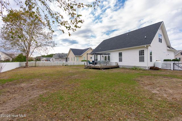 1106 Woods Court, Morehead City, NC 28557