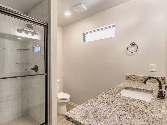 9070 Oak Tree Circle, Edmond, OK 73025