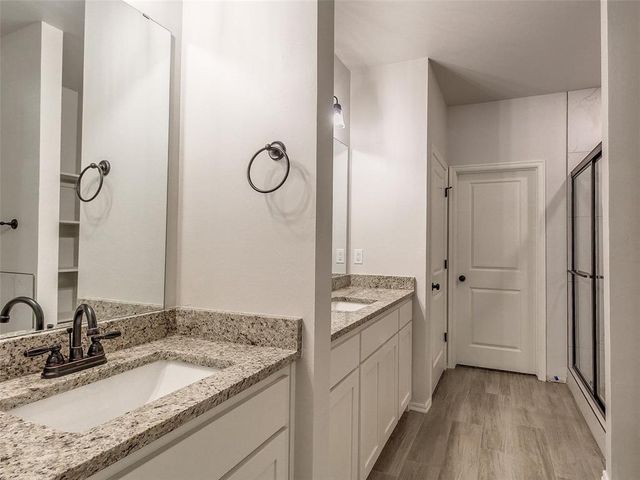 9070 Oak Tree Circle, Edmond, OK 73025