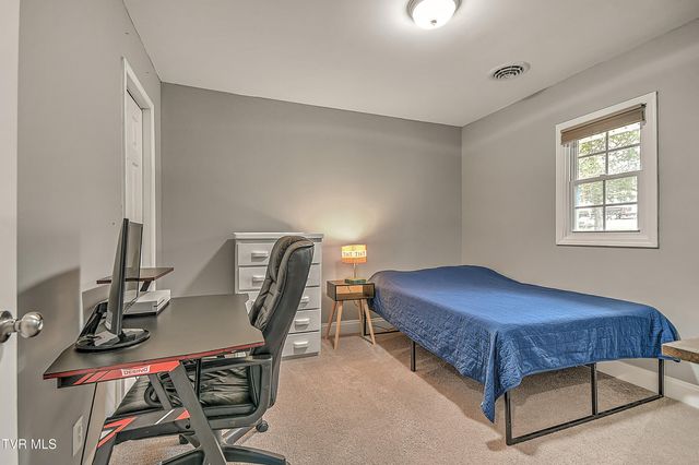 3309 Rustic Hills Drive, Kingsport, TN 37660