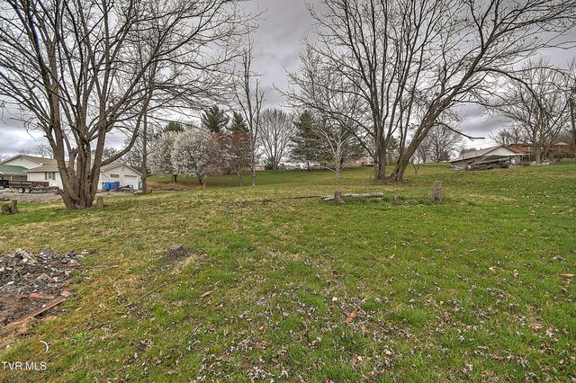 3309 Rustic Hills Drive, Kingsport, TN 37660