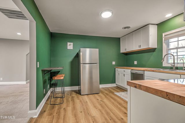 3309 Rustic Hills Drive, Kingsport, TN 37660