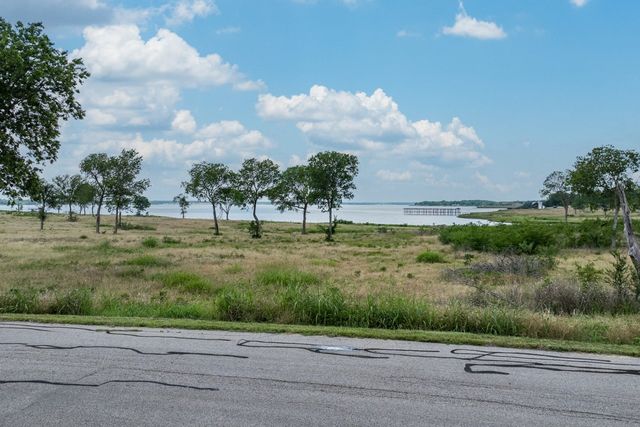 88 Chambers Bay, Kerens, TX 75144