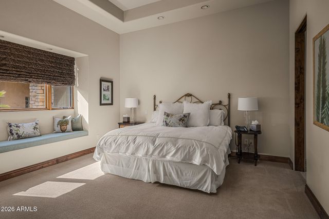6624 N 66TH Place N, Paradise Valley, AZ 85253