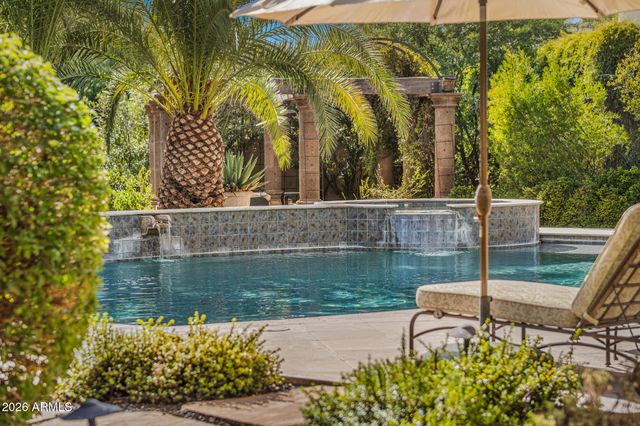 6624 N 66TH Place N, Paradise Valley, AZ 85253
