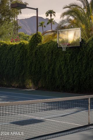 6624 N 66TH Place N, Paradise Valley, AZ 85253