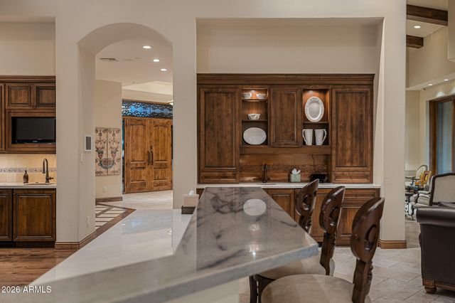 6624 N 66TH Place N, Paradise Valley, AZ 85253