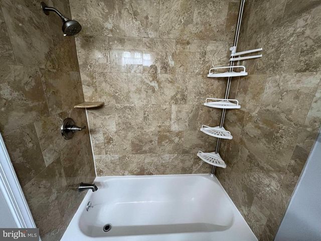 11353 CROMWELL CT, Woodbridge, VA 22192