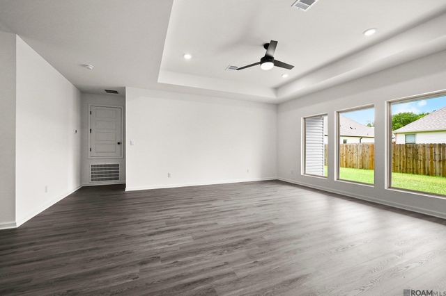 12706 Legacy Oaks Avenue, Central, LA 70818