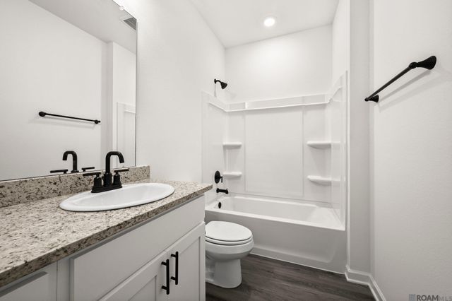 12706 Legacy Oaks Avenue, Central, LA 70818