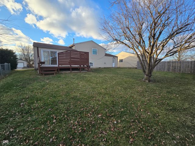 921 Waring Drive E, Indianapolis, IN 46229