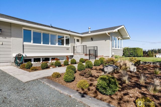1387 Scenic Heights Road, Oak Harbor, WA 98277