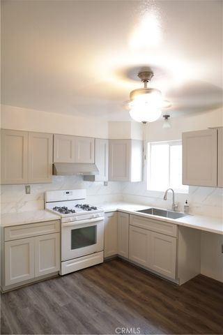 15154 Oliva Avenue, Paramount, CA 90723