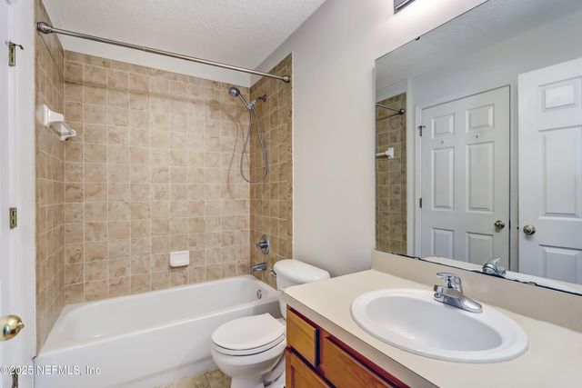 8391 CANDLEWOOD COVE Trail, Jacksonville, FL 32244