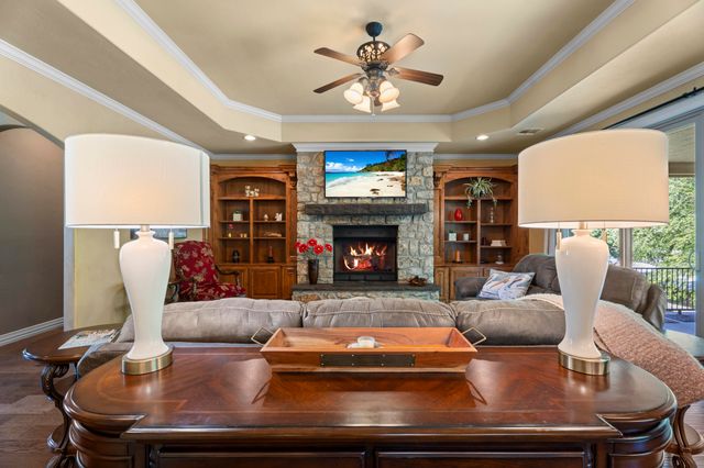 4987 Lighthouse Springs Drive, Grove, OK 74344
