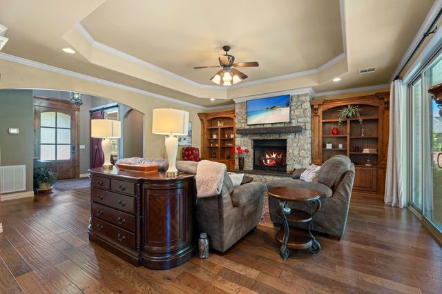 4987 Lighthouse Springs Drive, Grove, OK 74344