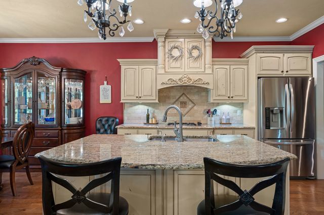 4987 Lighthouse Springs Drive, Grove, OK 74344