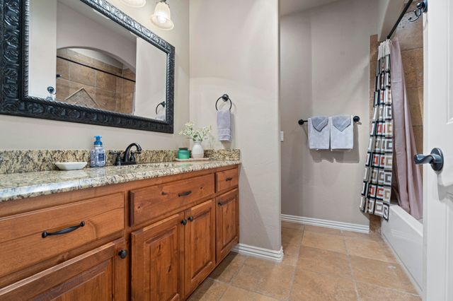 4987 Lighthouse Springs Drive, Grove, OK 74344