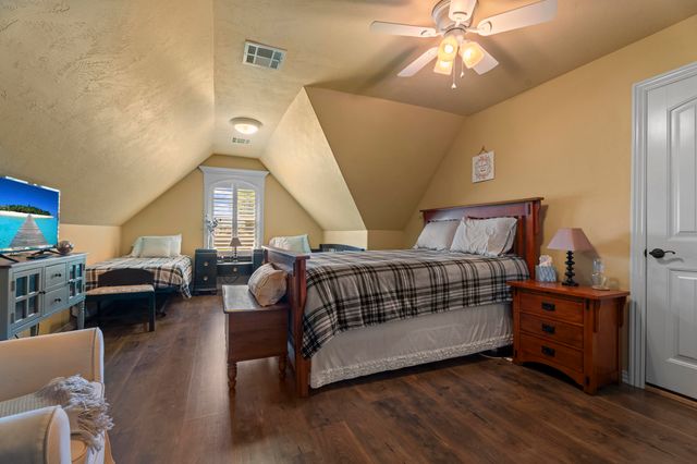 4987 Lighthouse Springs Drive, Grove, OK 74344