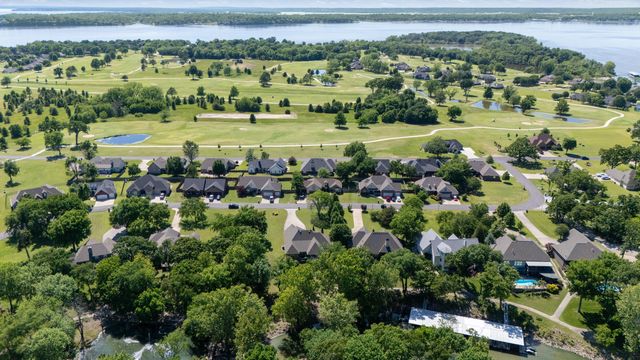 4987 Lighthouse Springs Drive, Grove, OK 74344