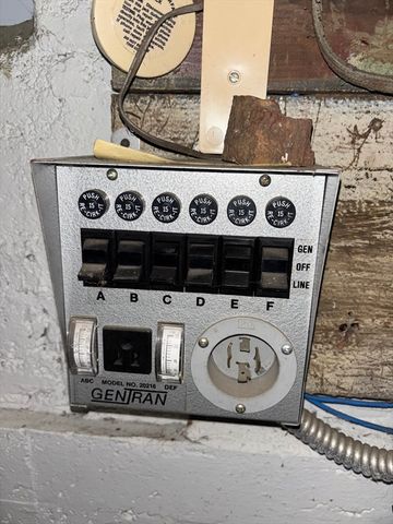 4 Central Ave, Northbridge, MA 01534