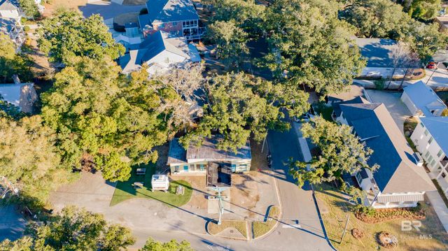 369 Mobile Street, Fairhope, AL 36532