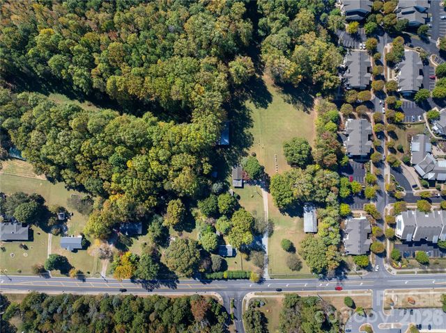 9009 Reames Road, Charlotte, NC 28216