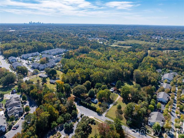 9009 Reames Road, Charlotte, NC 28216